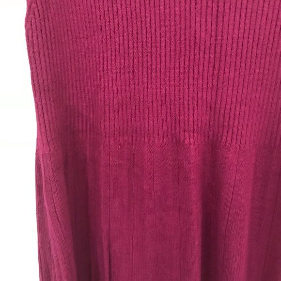 Ribbed Short Sleeved Sweater - Picture 3 of 6
